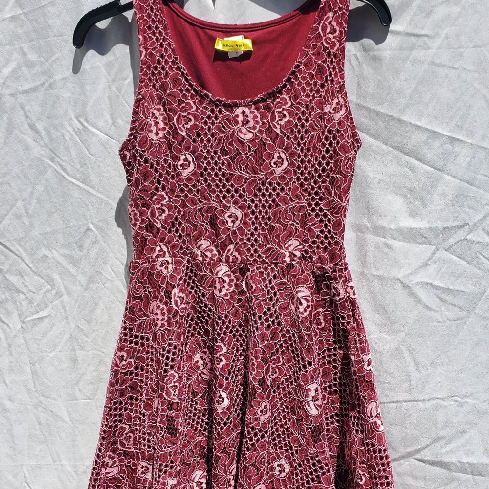 Yellow Star Lace Burgundy Dress